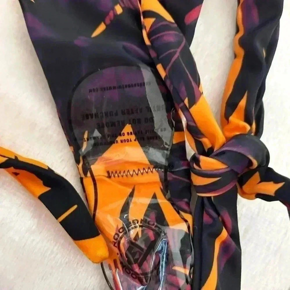 Junior‎ size small bikini. New - Picture 7 of 10